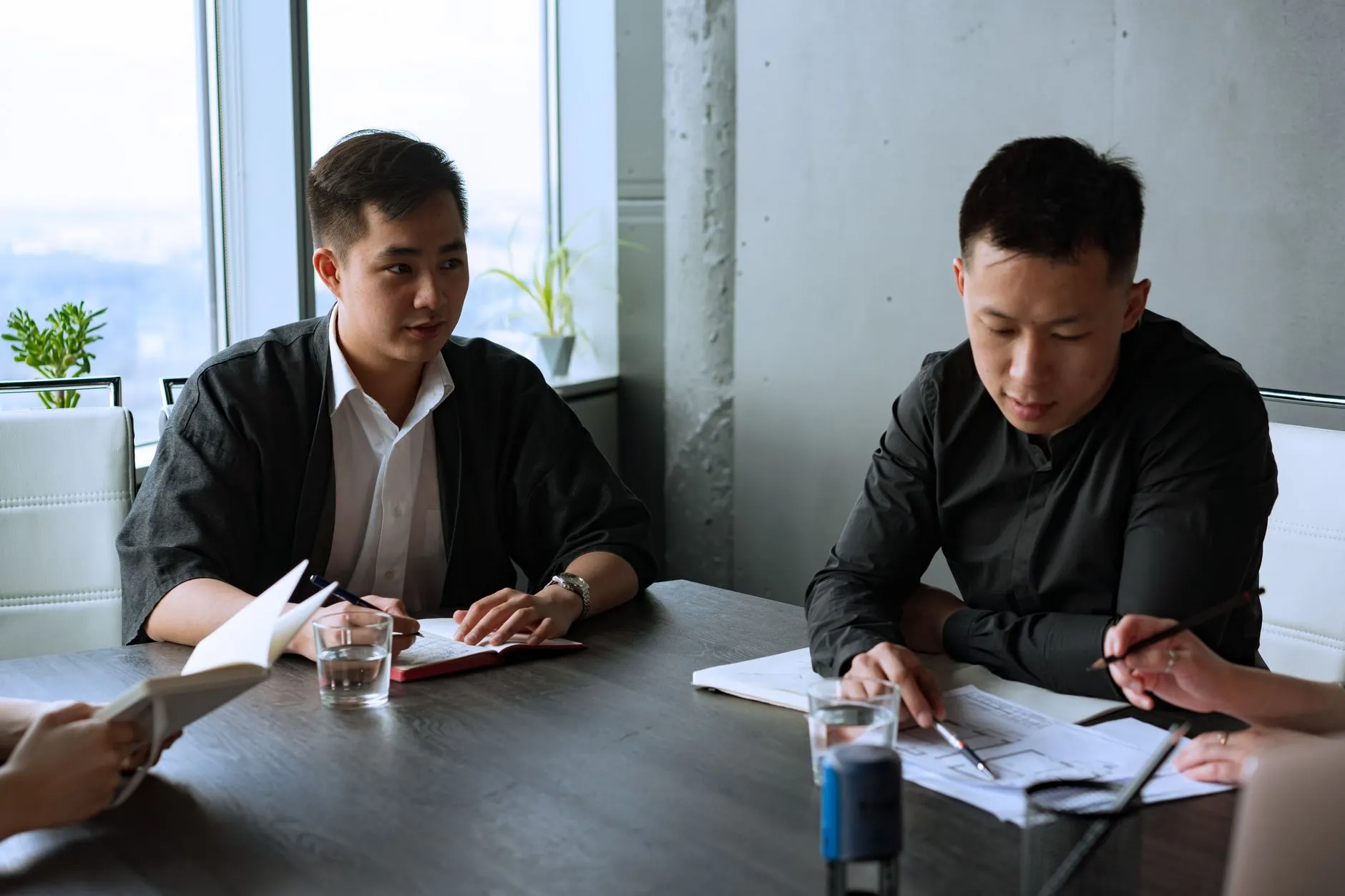 骨科与中医科专家门诊诊疗方案对比及个性化选择指南