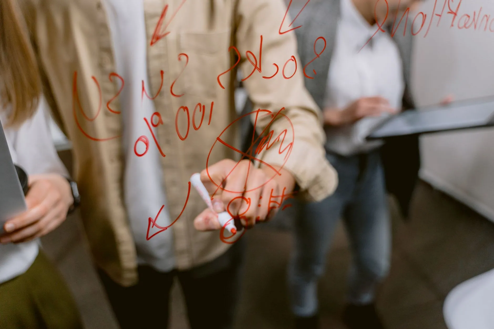 心脑血管专科诊疗中影像学检查与康复理疗的协同应用解析