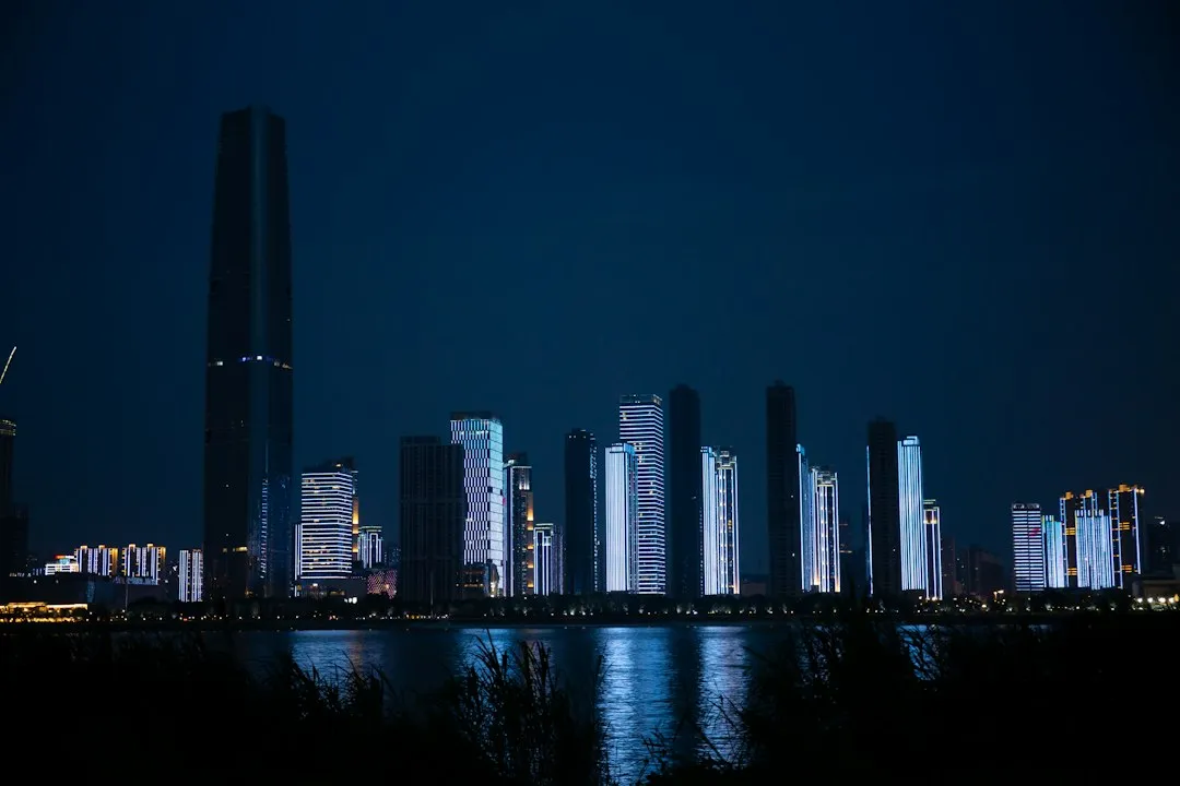 骨科与中医科专科门诊治疗方案的横向对比分析